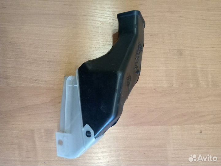 Воздуховод салона верхний Volkswagen Passat B5