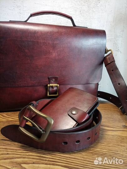 Изделия из натуральной кожи ручной работы