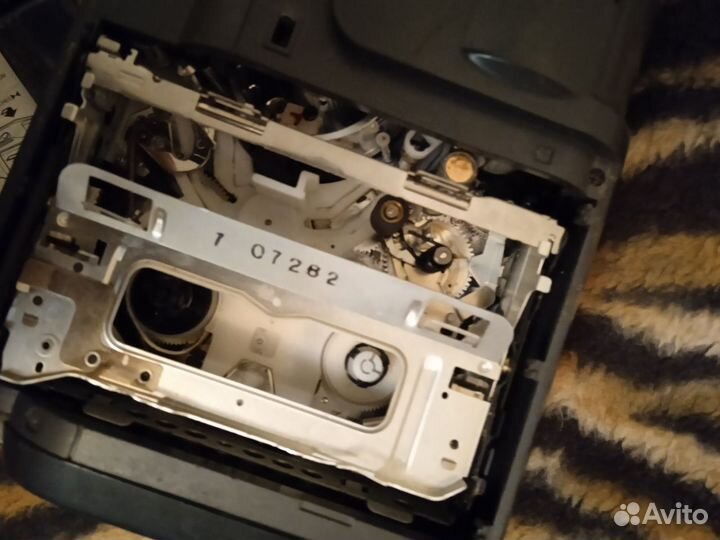 Видеокамера hitachi vm-e210e неисправна