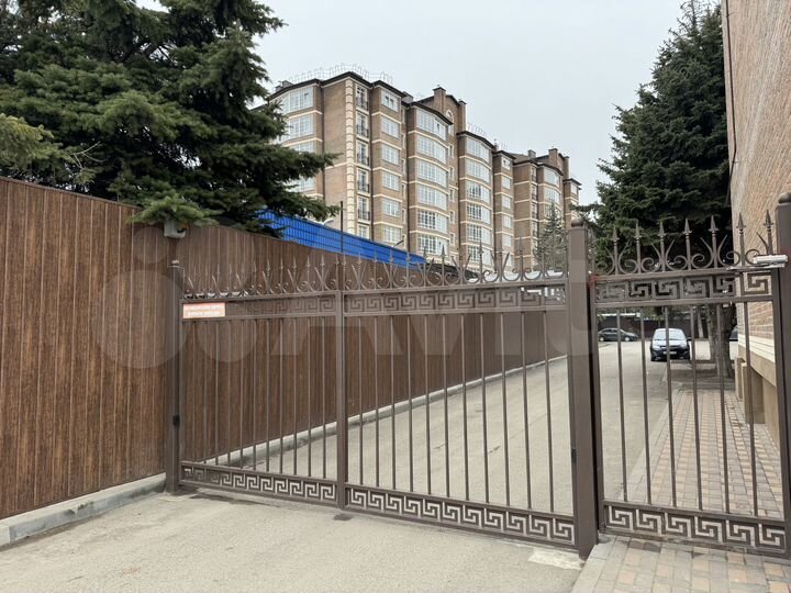 2-к. квартира, 74,6 м², 1/9 эт.