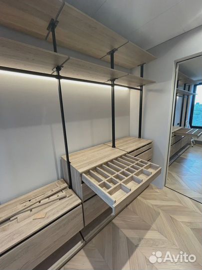 Мебель на заказ: кухни, шкафы, прихожие