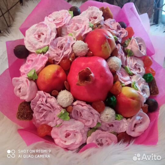 Съедобные букеты из разных продуктов