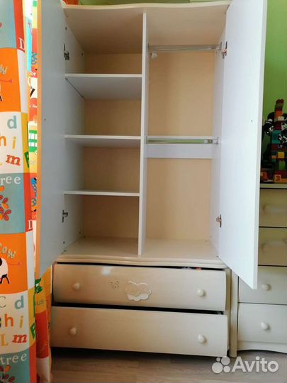 Комплект мебели для детской Можга