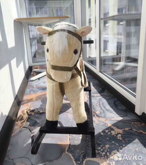 Детская лошадка качалка