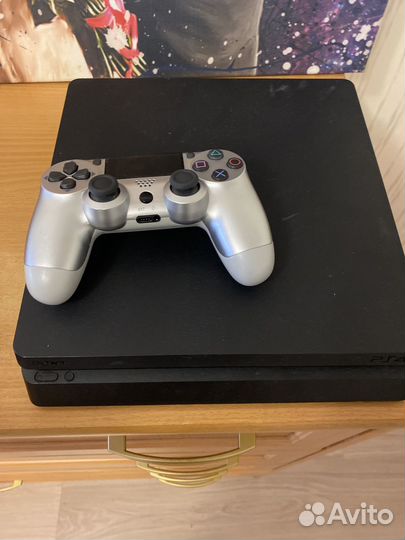 Sony PS4 slim