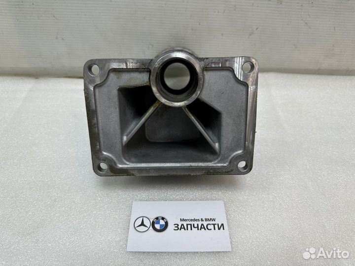 Опорный кронштейн редуктора BMW 31507568711