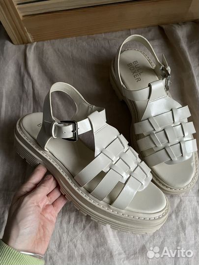 Новые сандалии в рыбацком стиле 39