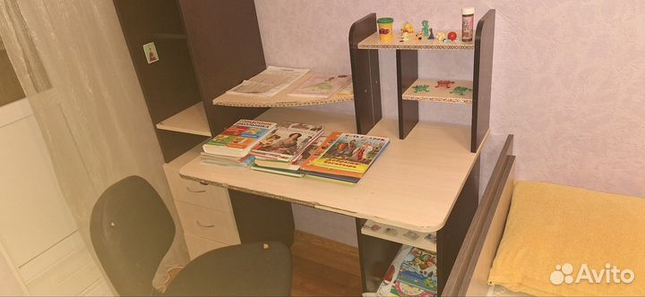 Письменный стол