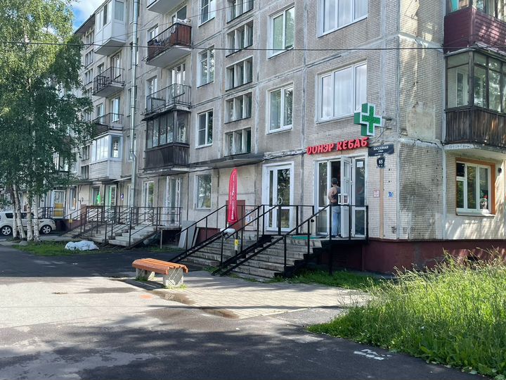 Сдам торг.помещение 28.2 м² Бассейная ул.,65