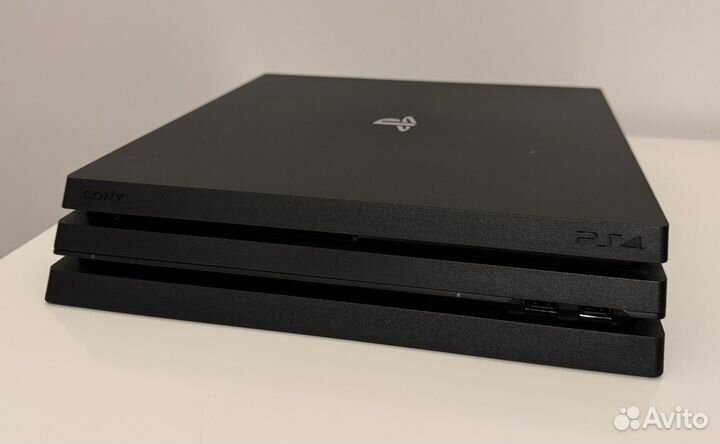 Sony PS4 pro 1tb