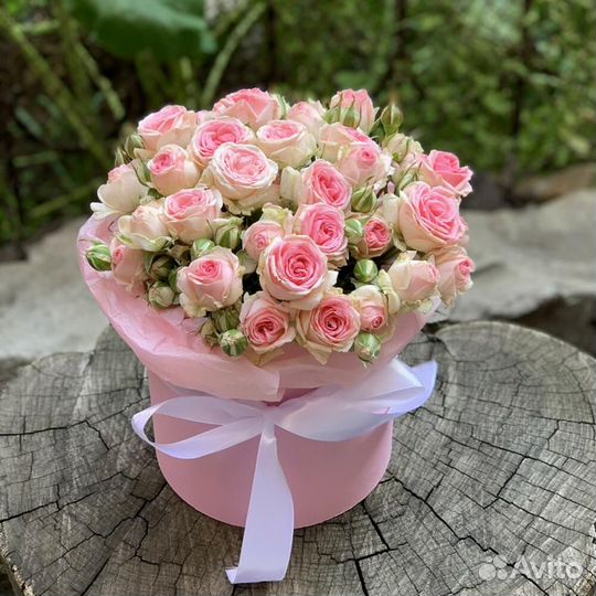 Композиция из живых цветов