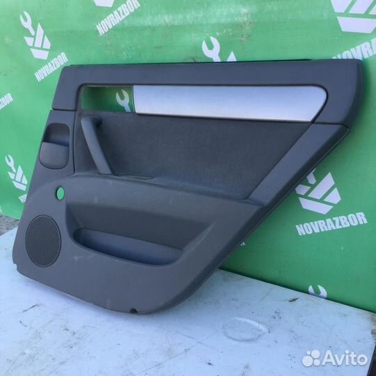 Обшивка двери задней правой Шевроле Лачетти