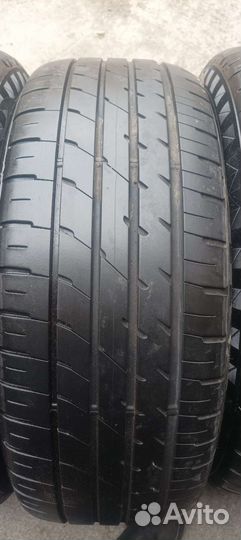 Dunlop Enasave RV504 225/50 R18