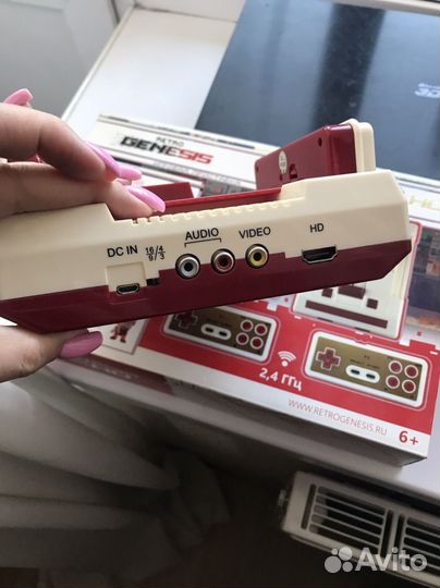 Игровая приставка ретро