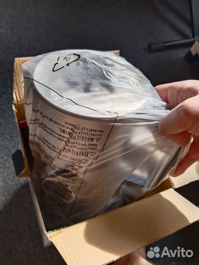 Чайник Pioneer KE575M 1,7л