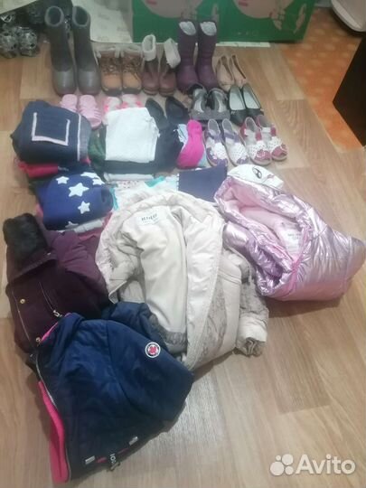 На 8-9 лет вещи и обувь