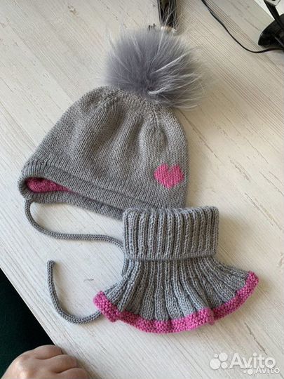 Комплект шапка, манишка