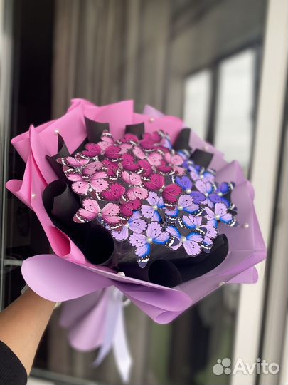 Светящийся букет из бабочек