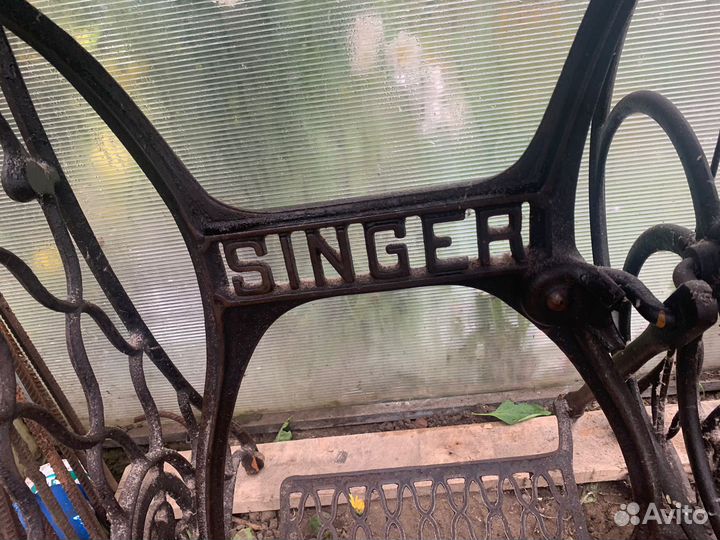 Швейная машина singer