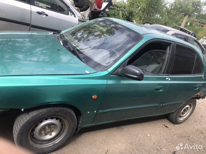 Авторазбор Hyundai accent 1.5 мт 16 кл,12 кл, ат