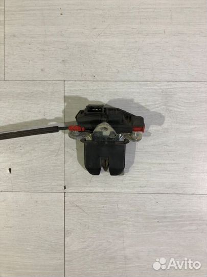 Замок багажника volkswagen polo 5 1.6 мт седан