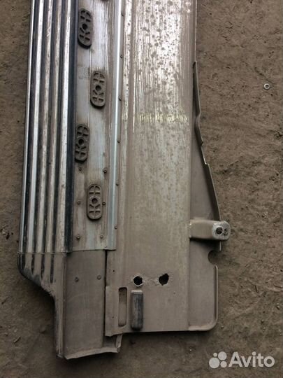 Порог правый Volkswagen Touareg