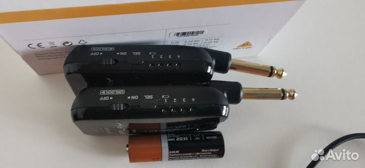 Беспроводная система для гитар Behringer