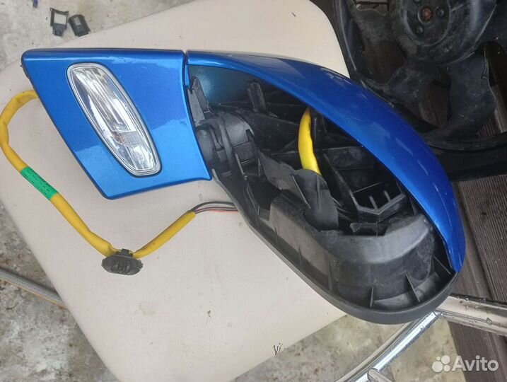 Зеркало левое peugeot 308,406