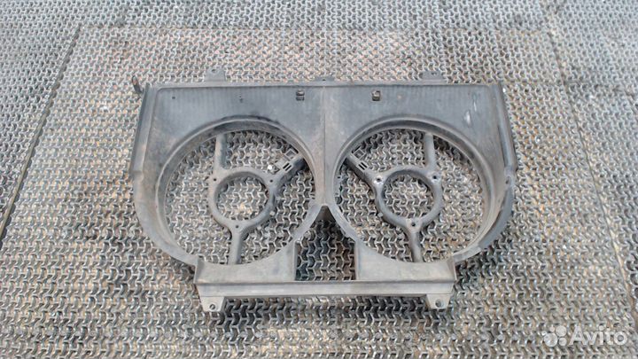 Кожух вентилятора радиатора Nissan Vanette, 2001