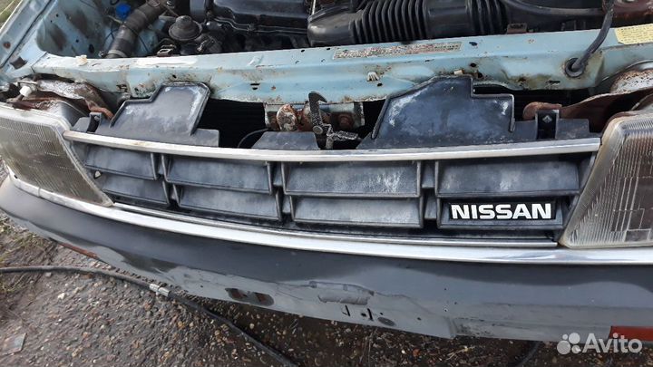 Решетка радиатора nissan stanza