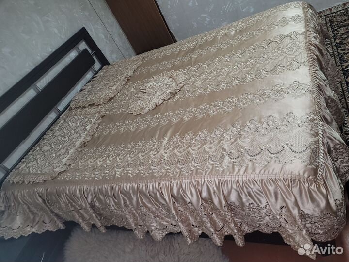 Покрывало на 2 х спальную кровать