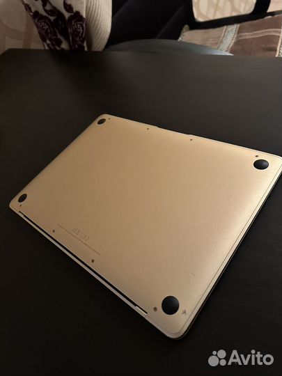 Apple MacBook Air 12-inch,Early 2015