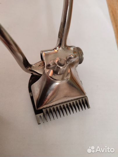 Машинка для стрижки волос механическая