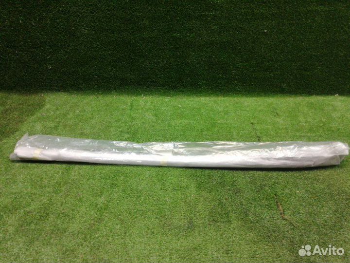 Молдинг лобового стекла передний левый Opel Astra