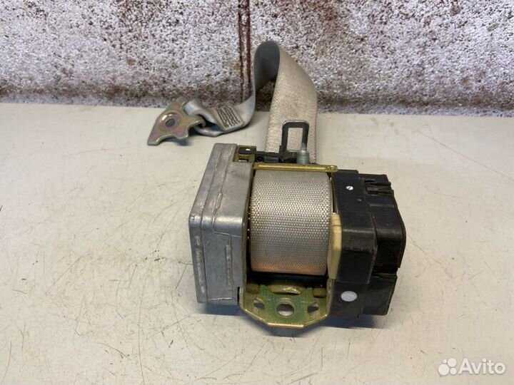 Ремень безопасности задний правый Mercedes-Benz