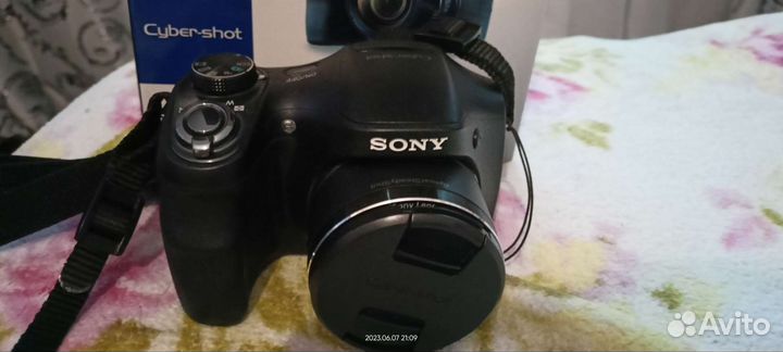 Компактный фотоаппарат sony cyber shot