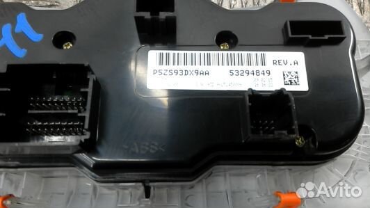 Блок управления печки и климат-контроля jeep chero