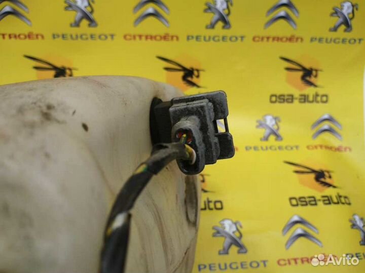 Бачок омывателя peugeot 607