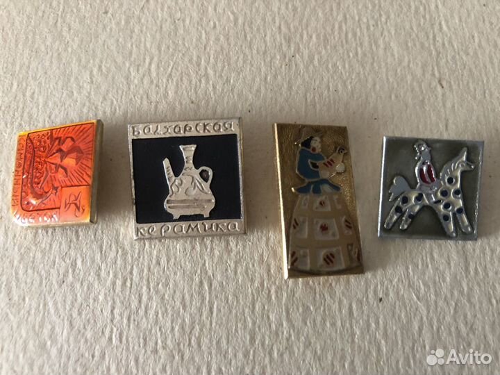 Значки ссср,птицы,белка,дымковская игрушка