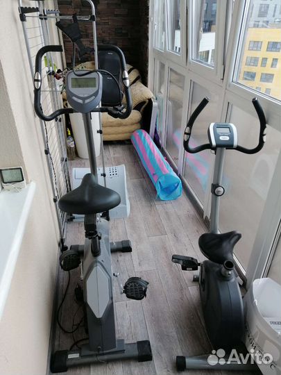 Велотренажер Carbon Fitness U907