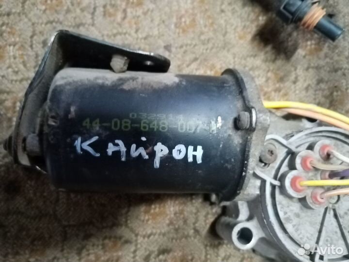 Моторчик блокировки на Сан Енг Кайрон 14г