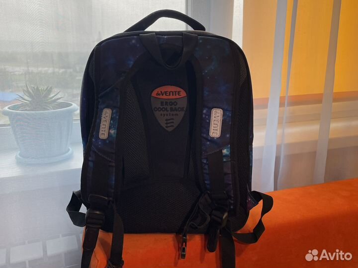 Школьный рюкзак