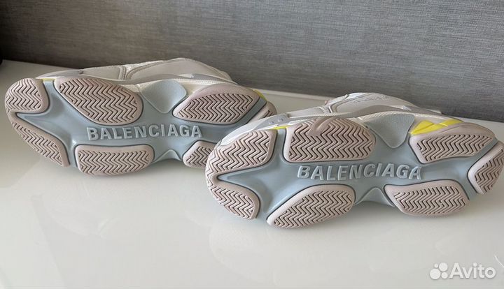 Кроссовки женские balenciaga