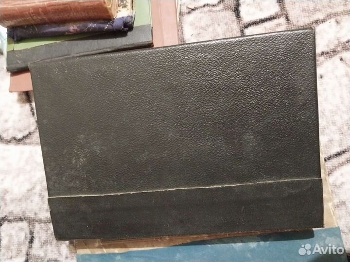 Старинные книги