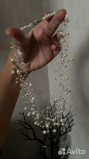 Украшение из жемчуга