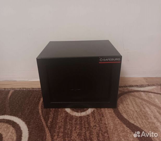 Сейф мебельный safeburg