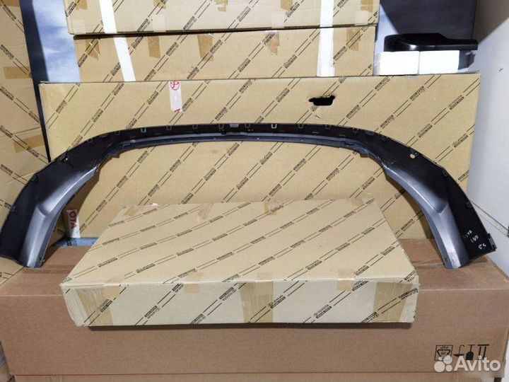 Накладка бампера задняя Toyota Rav4 45