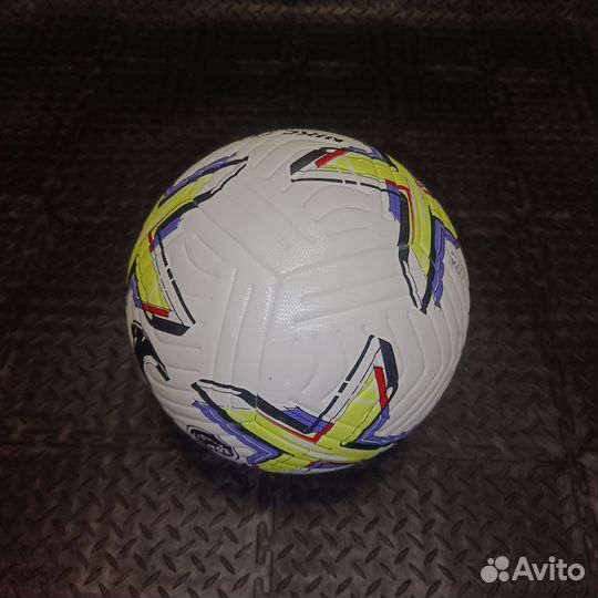 Футбольный мяч nike апл