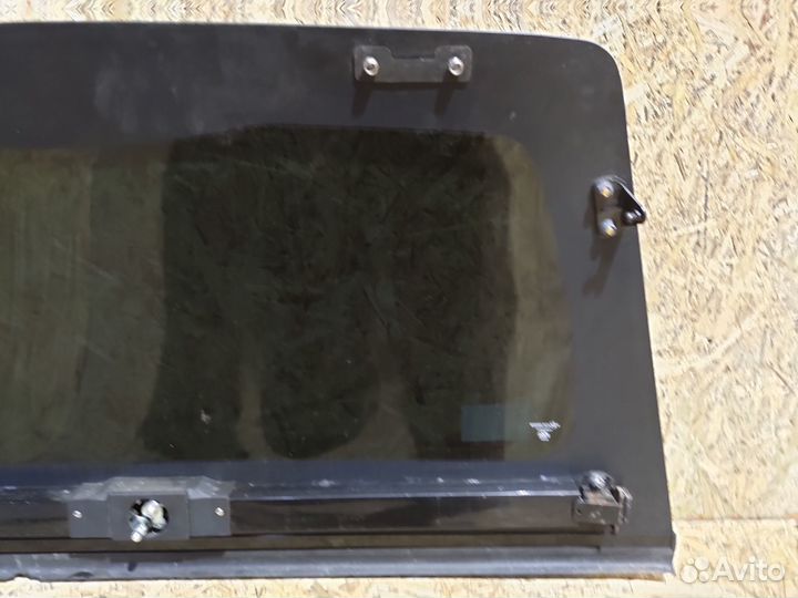 Стекло заднее кунга mitsubishi L200