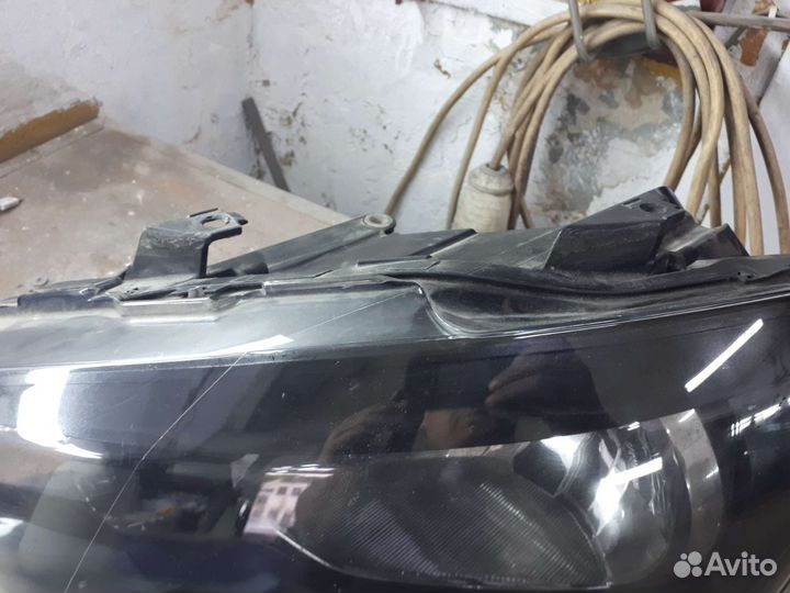 Фара volkswagen polo левая